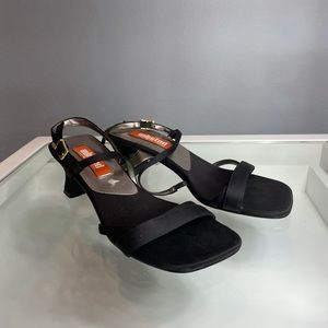 90s Unlisted (a Kenneth Cole production)